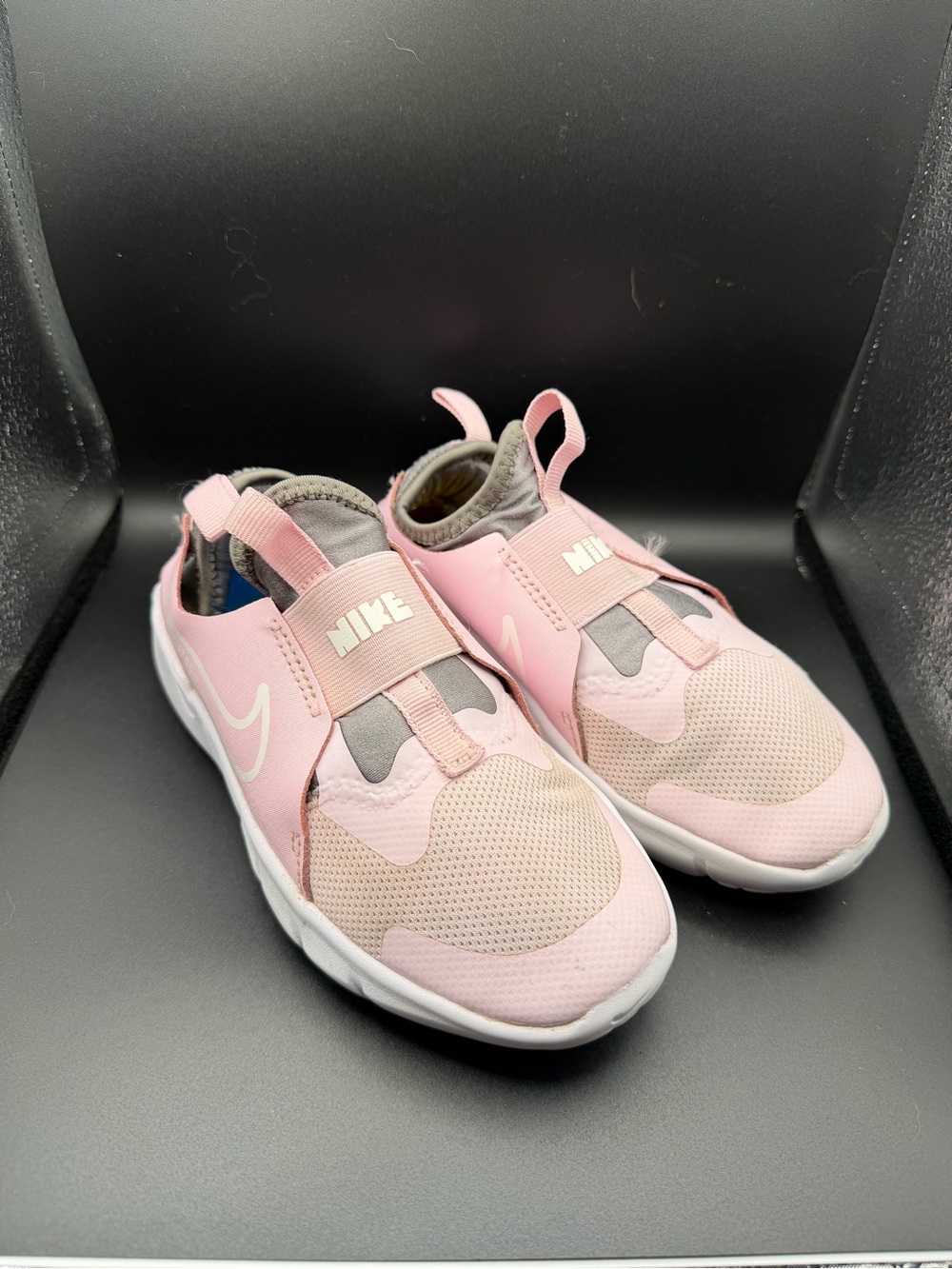 Nike Girls Little Kid Flex Runner 2 Slip on Sneaker:pink foam,white Size 1Y US